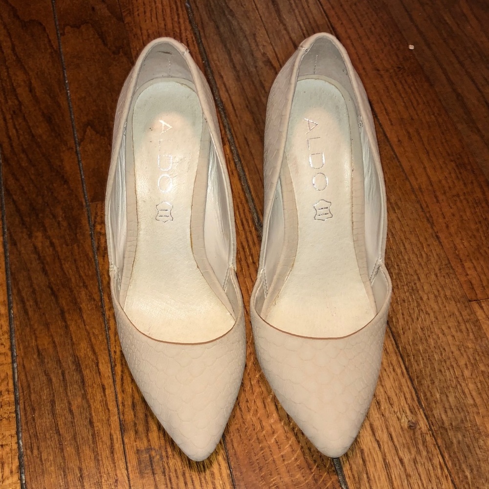 Aldo off-white pumps